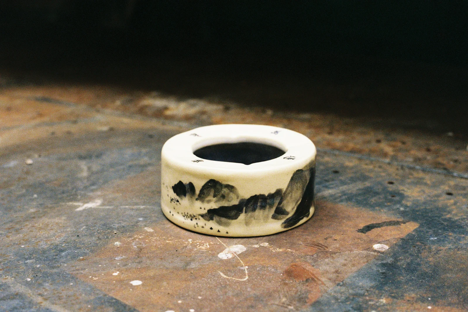 Ashtray 1 — Seongjin Kim, 2025