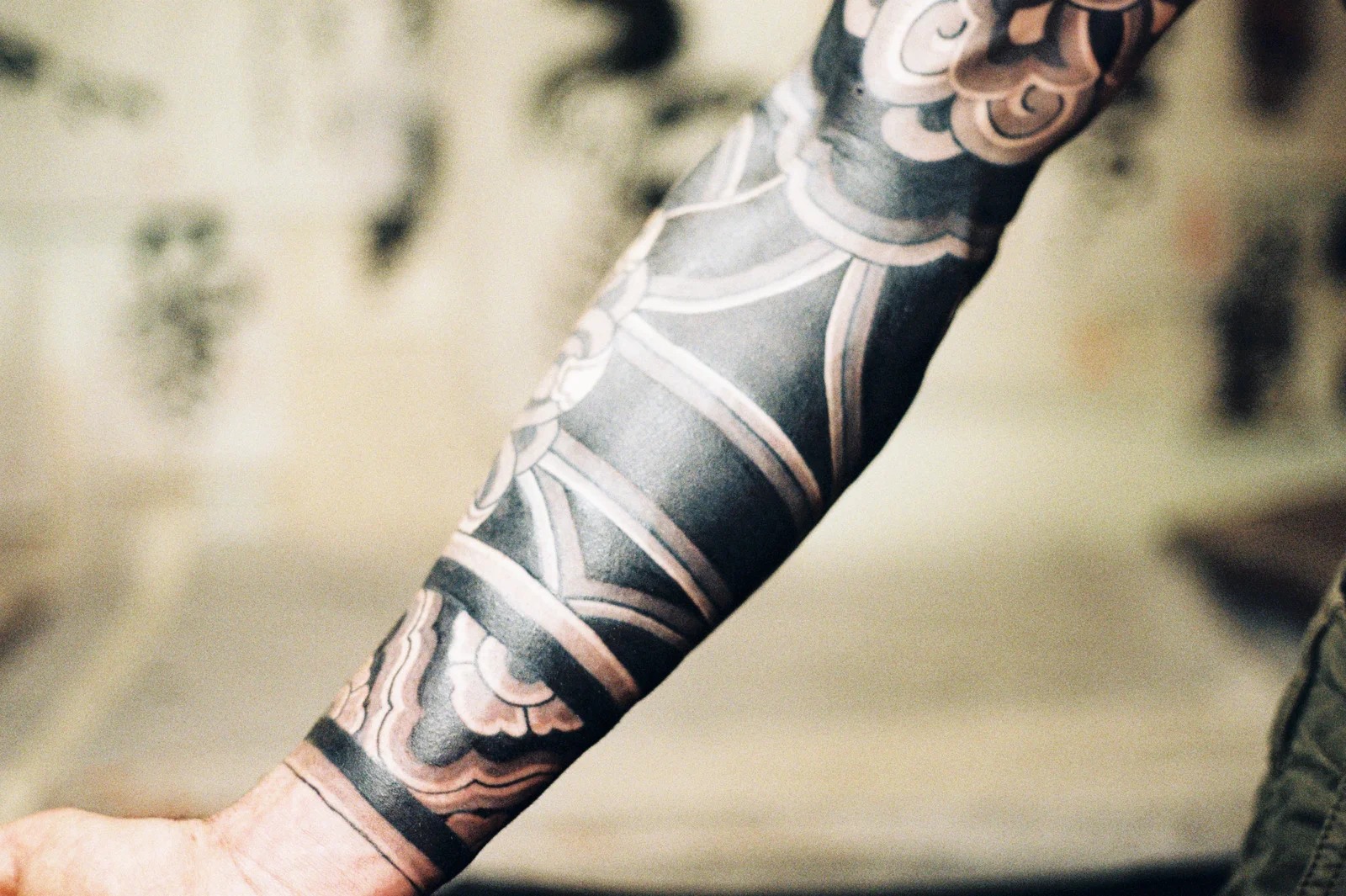 Dancheong — black & grey — 2025, Image 14